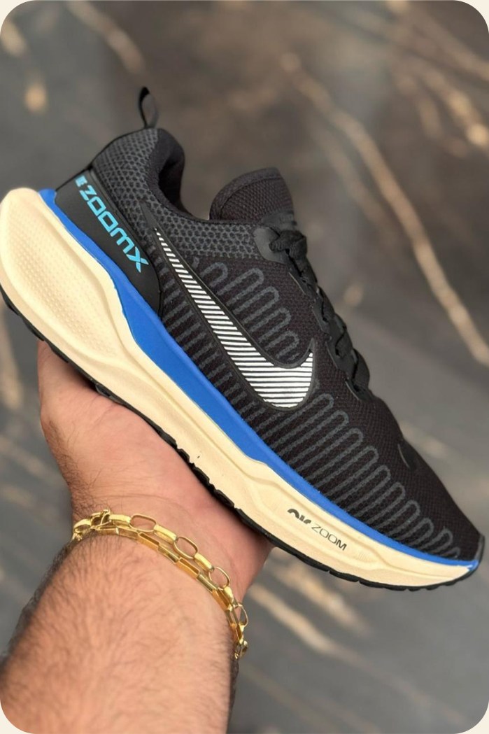 Tênis Nike esportivo com detalhe lateral — Premium