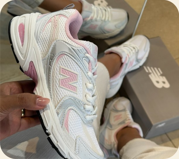 Tênis New Balance 9060 — Premium