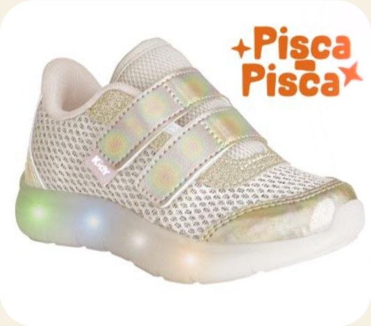 Tênis infantil claro com sola iluminada
