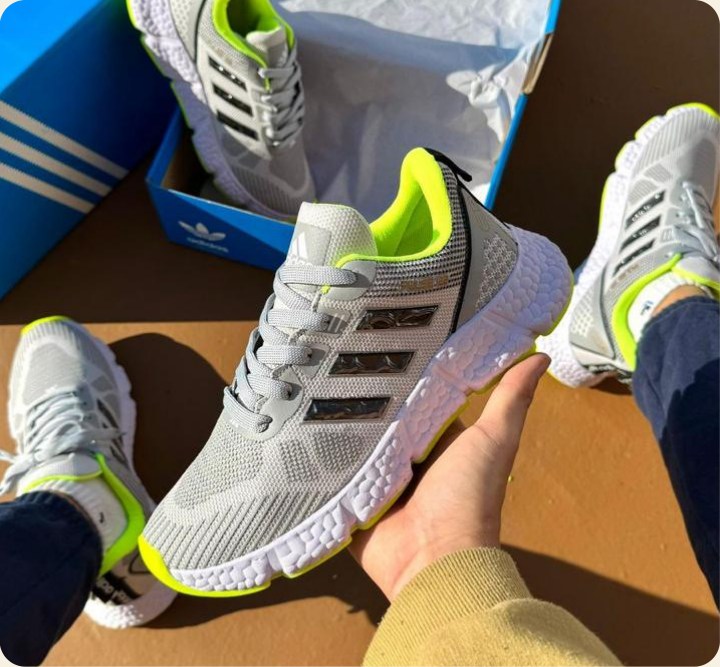 Tênis Adidas em malha — Premium