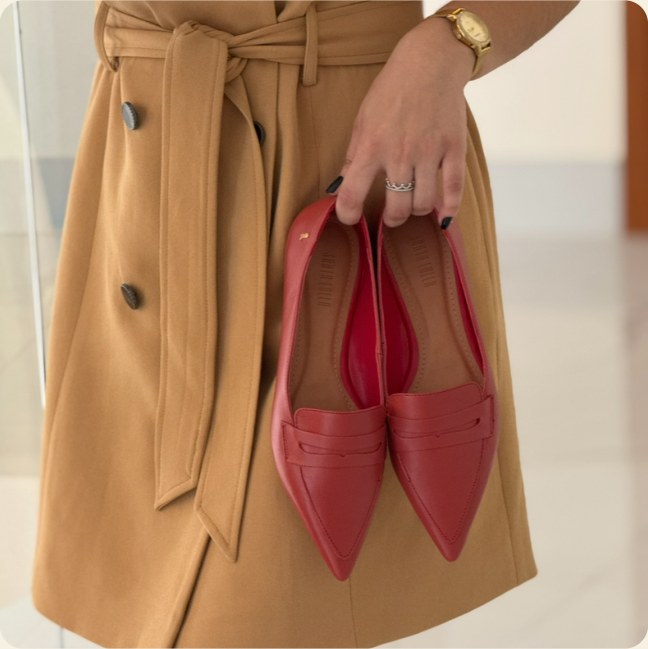 Mocassim bico fino vermelho