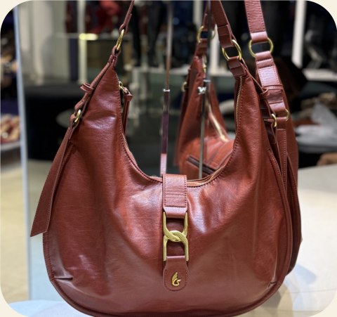 Bolsa hobo com corrente