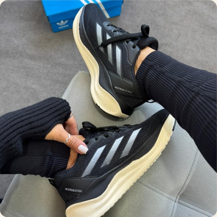Tênis Adidas esportivo bicolor — Premium