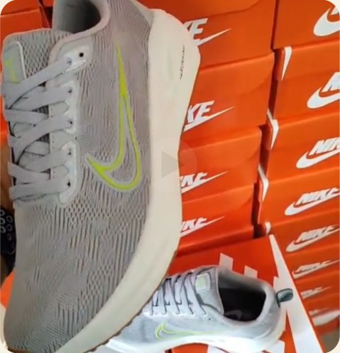 Tênis Nike esportivo de calce fácil — Premium