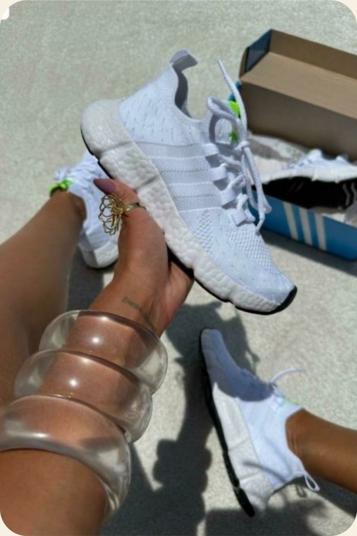 Tênis New Balance 530 — Premium