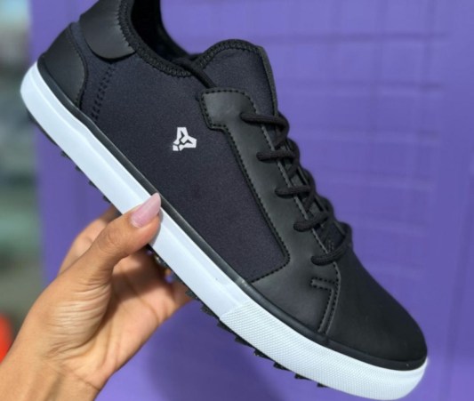 Tênis casual com detalhe lateral — Original