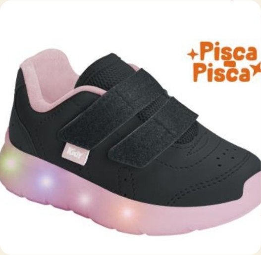 Tênis infantil com tiras aderentes e sola iluminada