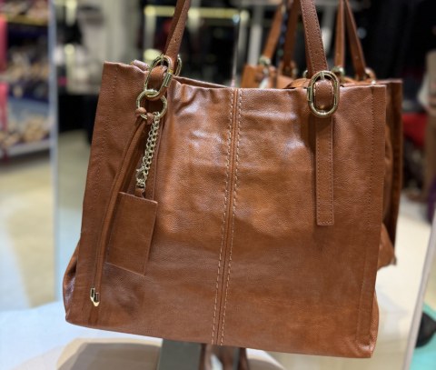 Bolsa sacola de couro com alças duplas
