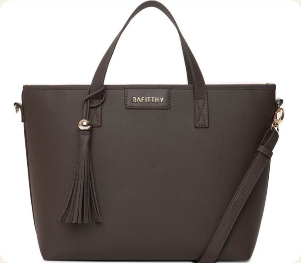Bolsa sacola marrom com pingente