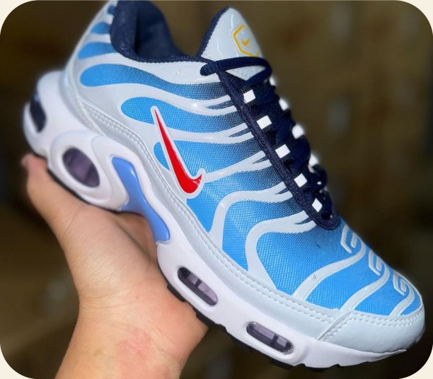 Tênis Nike de solado vazado — Premium