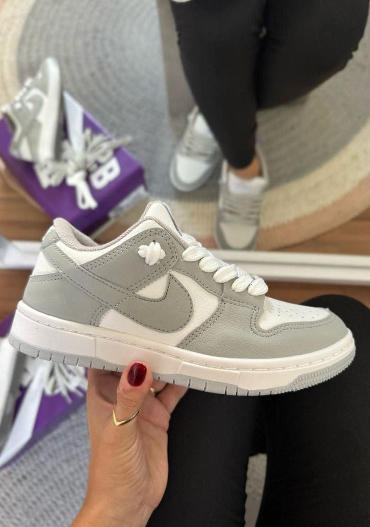 Tênis Nike casual com detalhe no cadarço — Premium