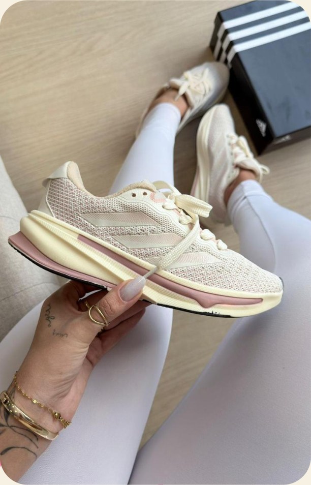 Tênis Adidas esportivo em tela — Premium
