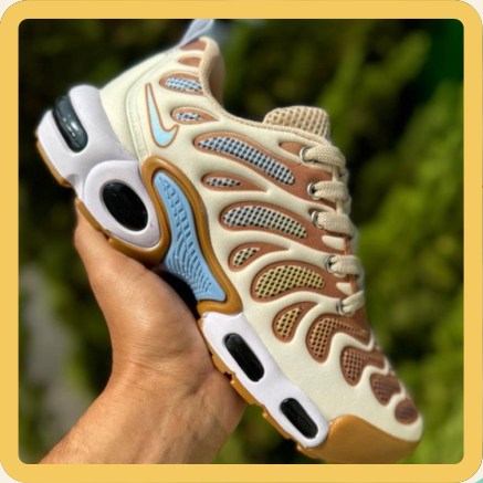 Tênis Nike de solado vazado — Premium