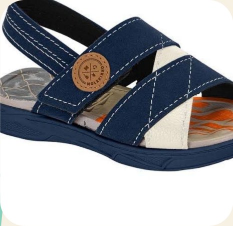 Sandália infantil azul de tiras cruzadas