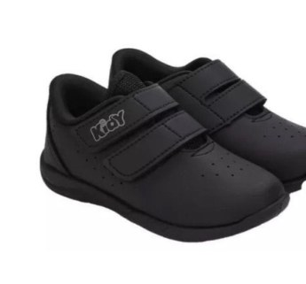 Tênis infantil preto com tiras aderentes