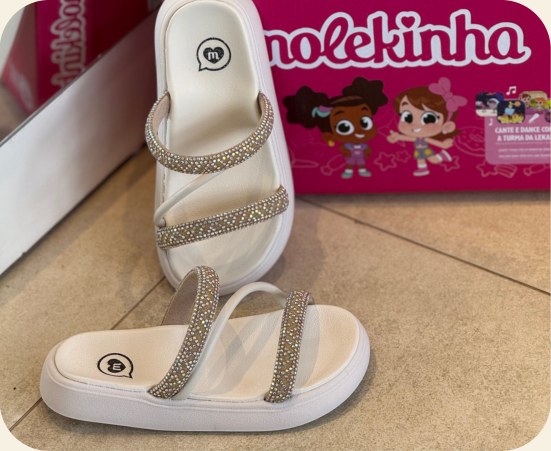 Sandália infantil branca com brilho