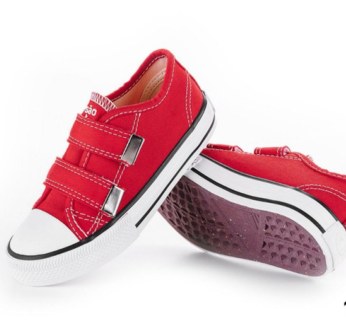 Tênis infantil vermelho de lona